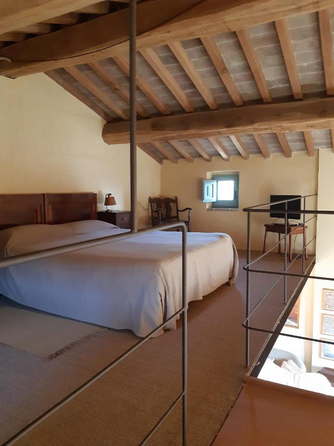 Borgo Cardaneto Bed and Breakfast Montone  Εξωτερικό φωτογραφία
