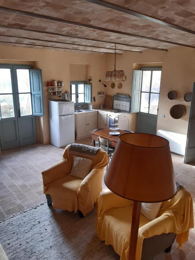 Borgo Cardaneto Bed and Breakfast Montone  Εξωτερικό φωτογραφία
