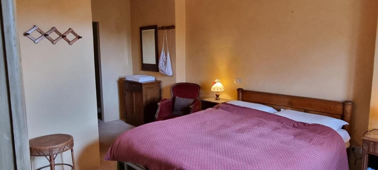 Borgo Cardaneto Bed and Breakfast Montone  Εξωτερικό φωτογραφία