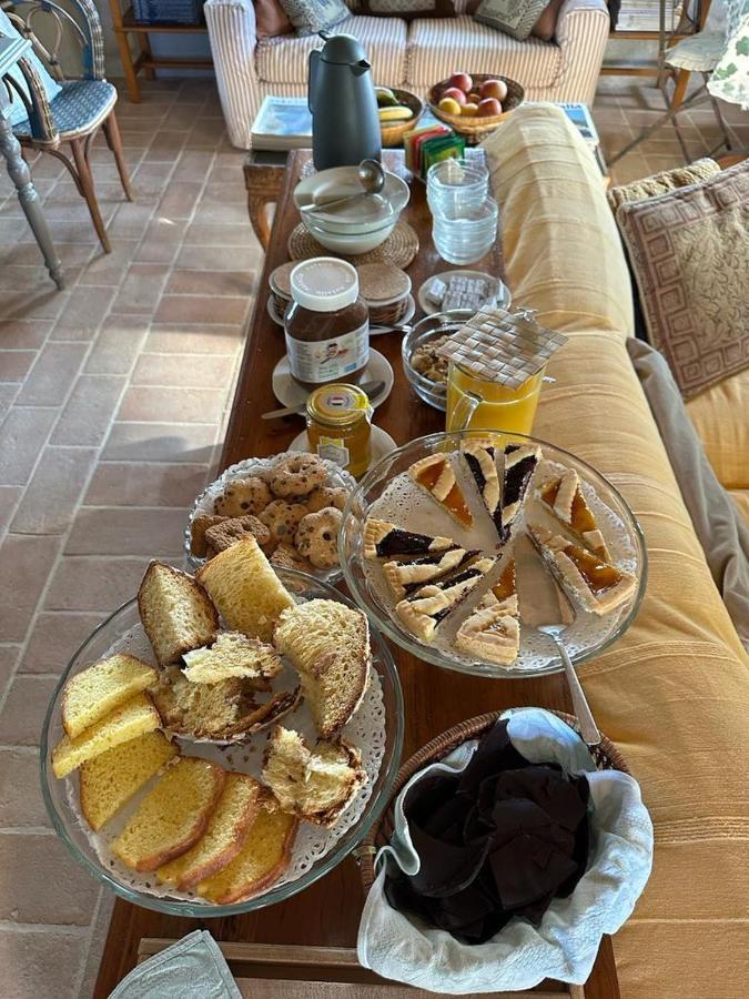 Borgo Cardaneto Bed and Breakfast Montone  Εξωτερικό φωτογραφία